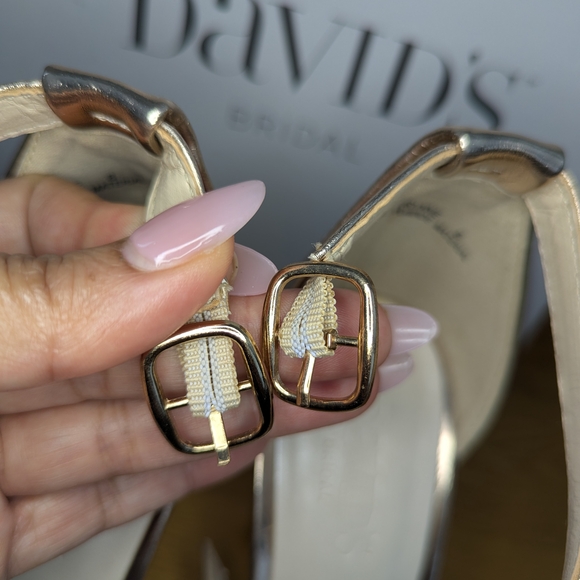 ⭐David's Bridal Women's Rose Gold Heels⭐ - Picture 12 of 15